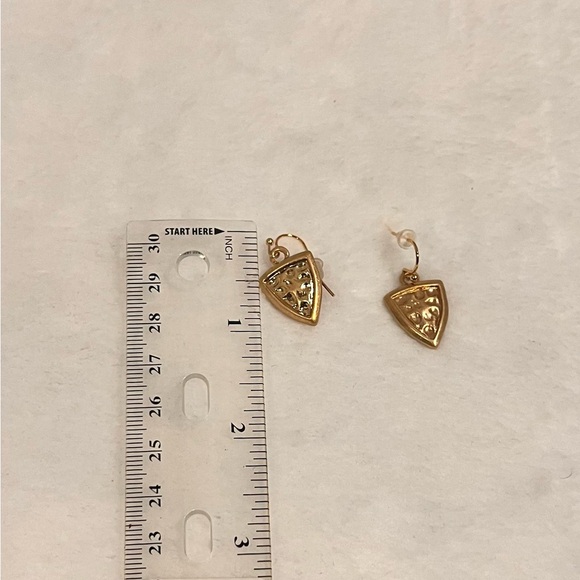 18” Gold Tone NECKLACE/EARRING SET - Picture 13 of 13